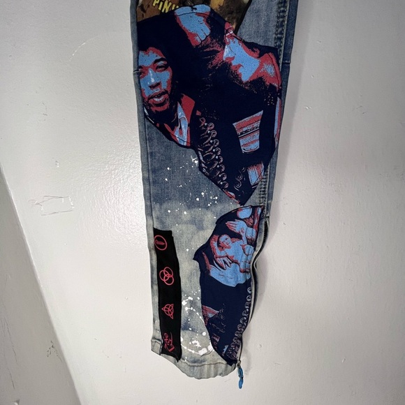 DAMN PIGEON NEW YORK Graphic Blue Jeans - Picture 9 of 9